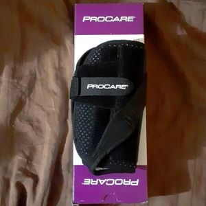 NWOT..Medical grade left wrist/hand support